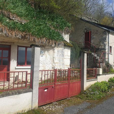 Gite Troglodyte Les Iris Villiers-sur-Loir ภายนอก รูปภาพ