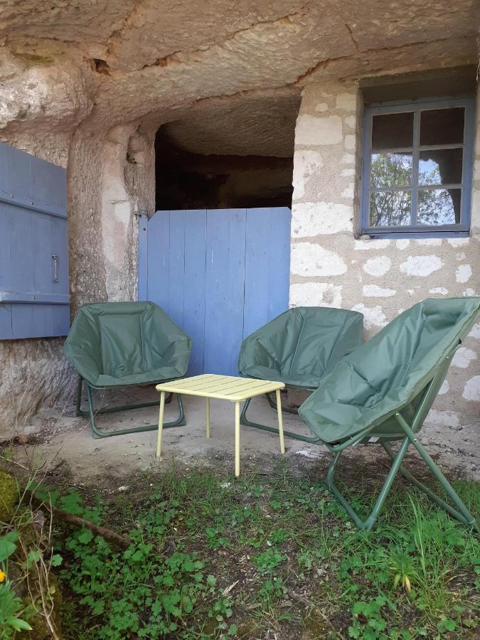 Gite Troglodyte Les Iris Villiers-sur-Loir ภายนอก รูปภาพ
